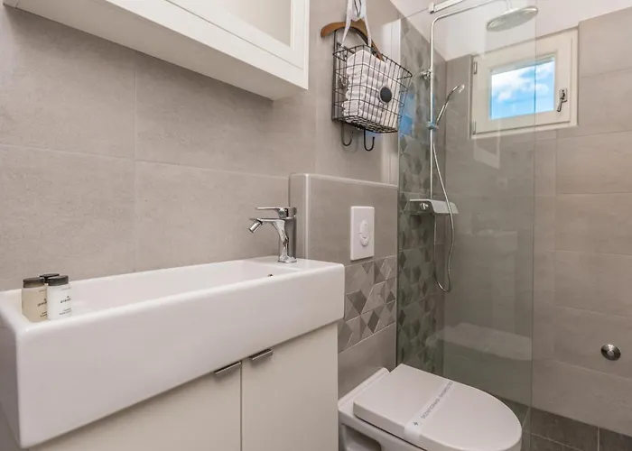 Awesome In With Kitchen Holiday home Polaca